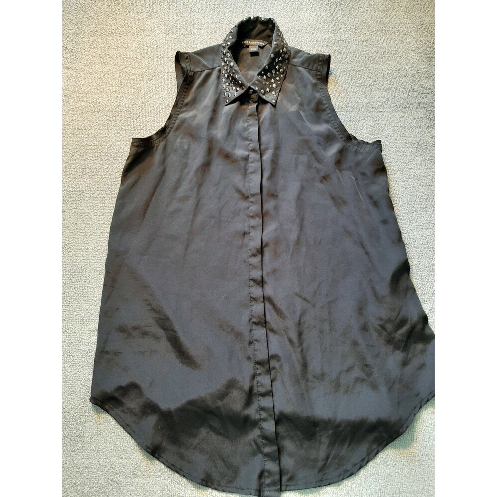 ROCK & REPUBLIC Small S Button Up Shirt Beaded Collar Black Sleeveless